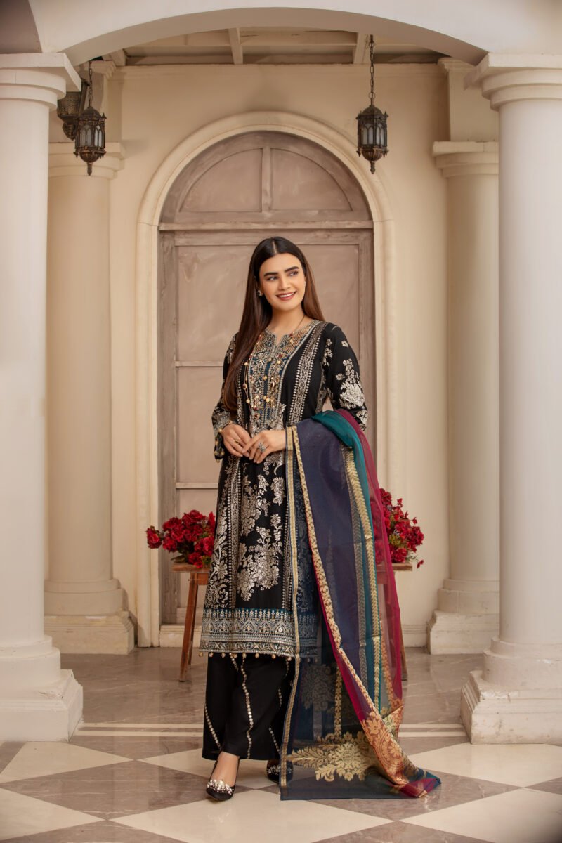 BLACK TIMELESS GRACE - Image 2